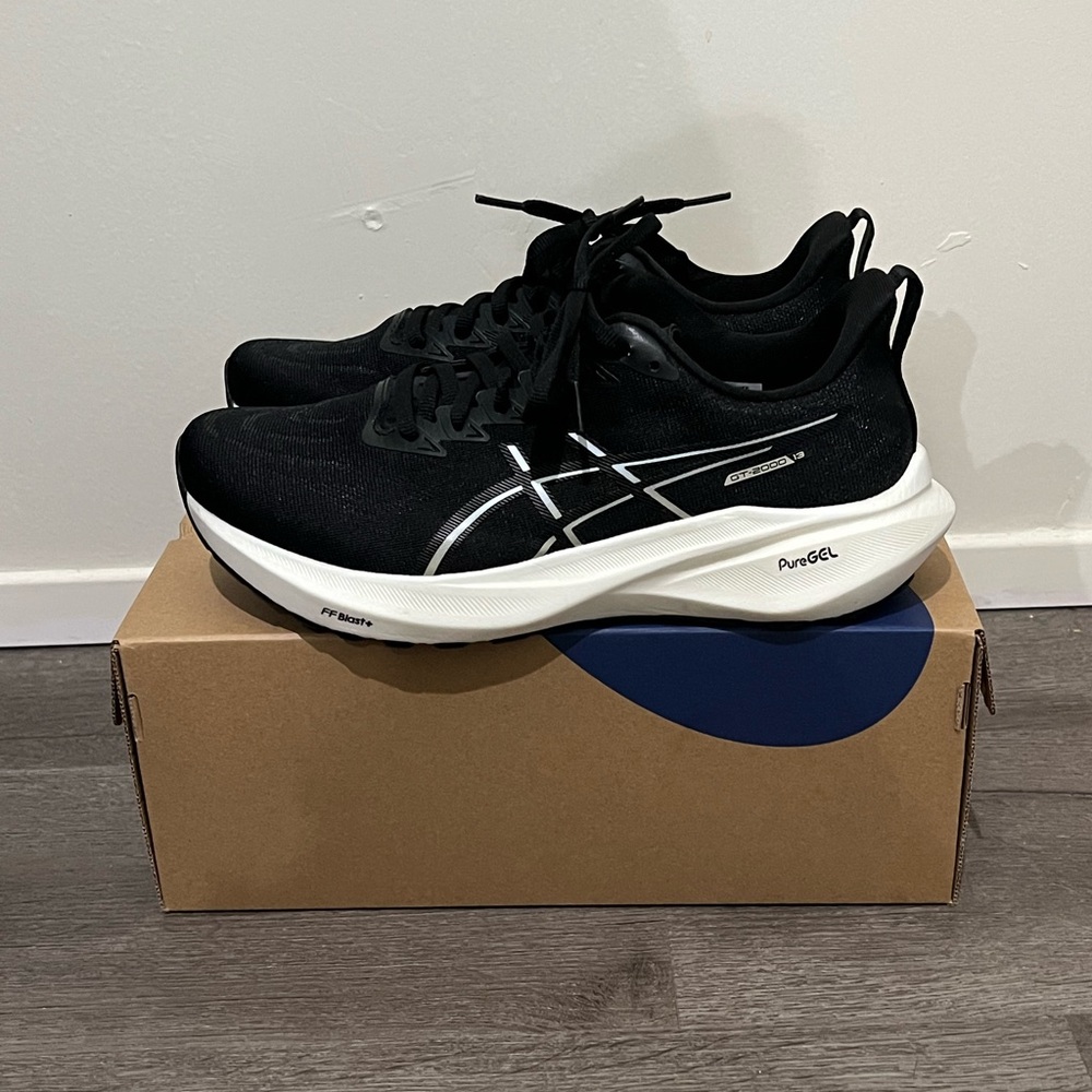 ASICS Women’s GT-2000 v13 Black/White Wide